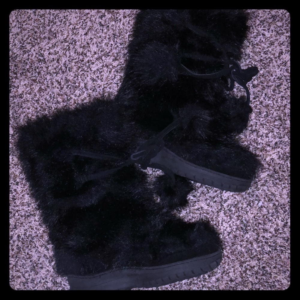 Adorable furry boots!